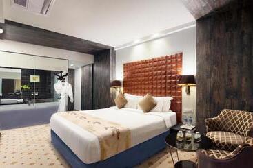 Regenta Central Hotel & Convention Centre Nagpur