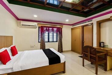 فندق Capital O 46248 Marjan International