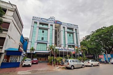 فندق Capital O 46248 Marjan International