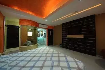 ホテル Suites Xiu