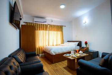 Oyo 104 Hotel Baltic Inn