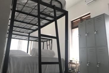 ユースホステル Bed & Bicycle