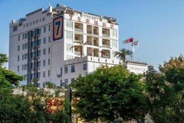 Отель 7days Inn Guangzhou Conghua Bus Station