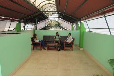 هتل Alojamiento El Cardenal