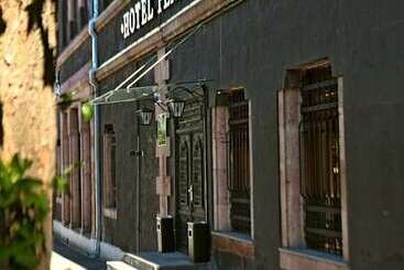 هتل Plaza Viktoria