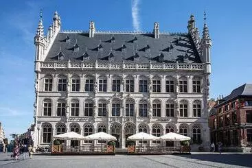 Hotel The Fourth  Tafelrond