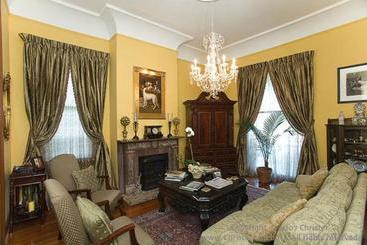 مبيت وإفطار 1896 O'malley House