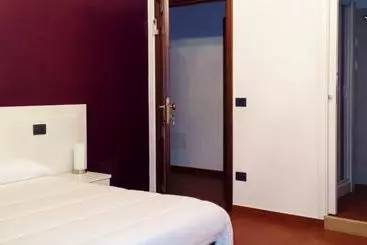 ベッドアンドブレックファースト Metropoli S