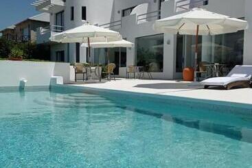 Отель Posada De Los Pajaros