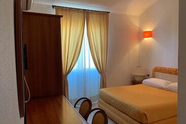 בית מלון כפרי Il Cinghialetto