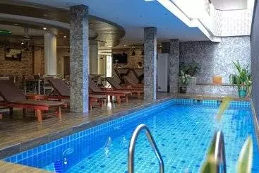 Triton Beach Hotel & Spa