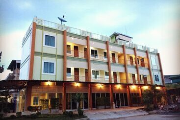 هتل Ubon Best Place