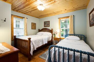 مبيت وإفطار Thorp House Inn & Cottages