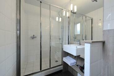 Отель Hôtel Beau Soleil