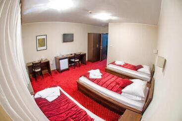 ホテル Konak Konjic