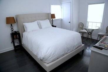 민박 Maison Vivienne Southampton