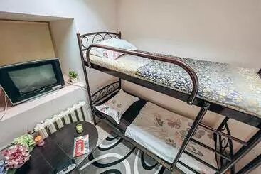 هتل Guest House On Saksahanskoho Street