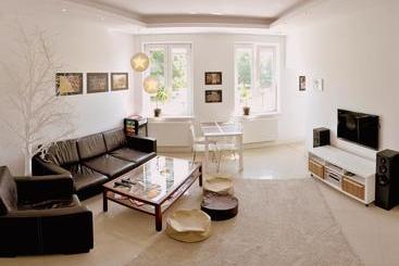 ホテル Midtown Hostel