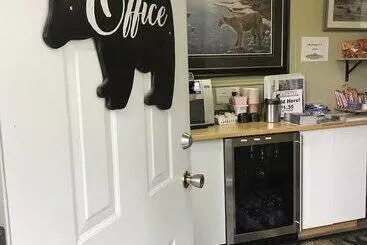 مُتل Port Hardy Cabins