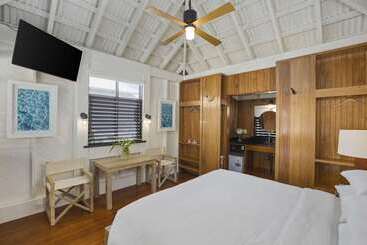 Mahogany Bay Resort & Beach Club, Curio Collection By Hilton