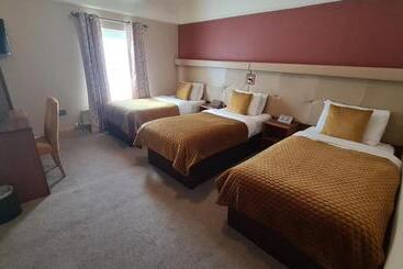 Hotel The Farnham Arms