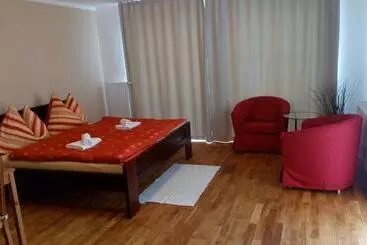 Majatalo Penzion Delanta