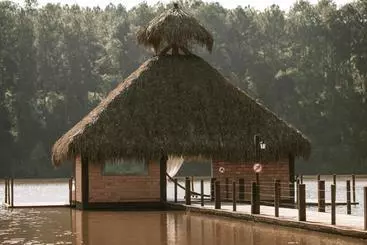 Hotelli Virá Charme Resort