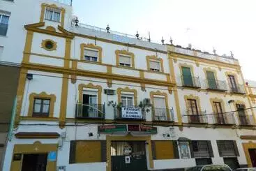 Retkeilymaja Hostal Sevilla Santa Justa   Adults Only