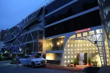 Hotel Days Inn & Suites By Wyndham Bengaluru Whitefield