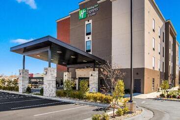 فندق Holiday Inn Express & Suites Tulsa East   Catoosa, An Ihg