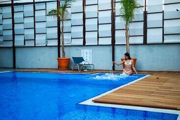 Laren Family Hotel & Spa   Boutique Class