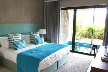 Resort West Coast Marina