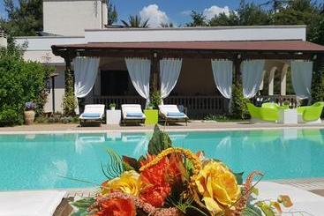 Apartamenty turystyczne Villa Edda Heated Pool