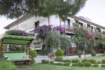 Bed and Breakfast Savana Butik Otel