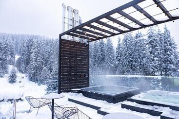 Bukville Hotel & Spa