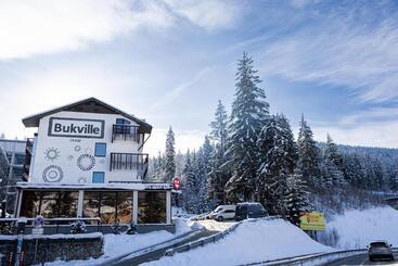 Bukville Hotel & Spa