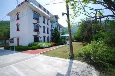 M Motel