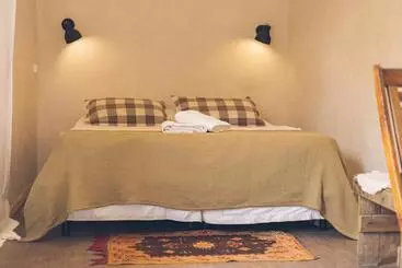 Pura Vida Mae Hostel