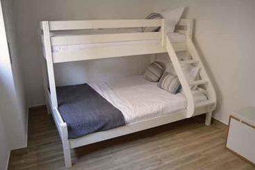 호스텔 Alojamento Charme