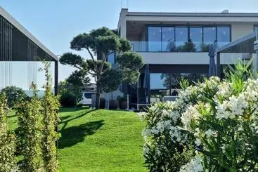 استراحتگاه San Servolo Wellness Homes