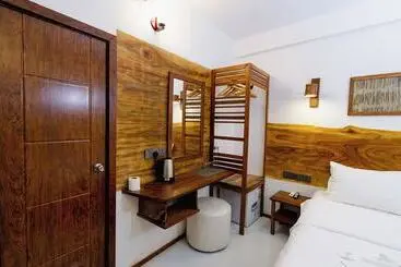 The Turtle Hive Velaa Vani Dhiffushi