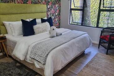 צימר Kingsley House Chalet