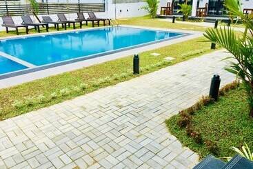 ホテル Crocotopond