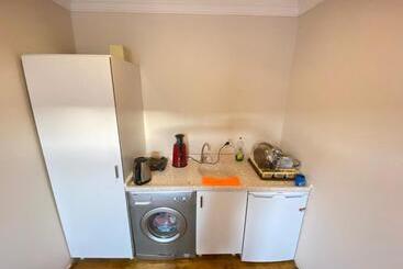 مُتل Reds Bungalow