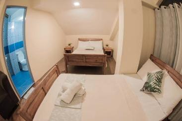 צימר The Half House By Elmar Cabin