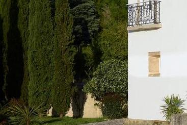 צימר Convento Inn And Artists Residency