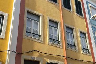 تختخواب و صبحانه Estrela20 Guest House