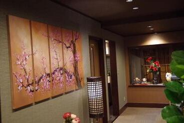 Ryokan Ryoso Chatani