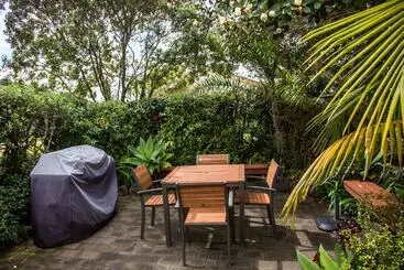 ユースホステル Tatahi Cove Back Packer