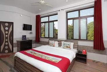 Hotel Anand Guest House